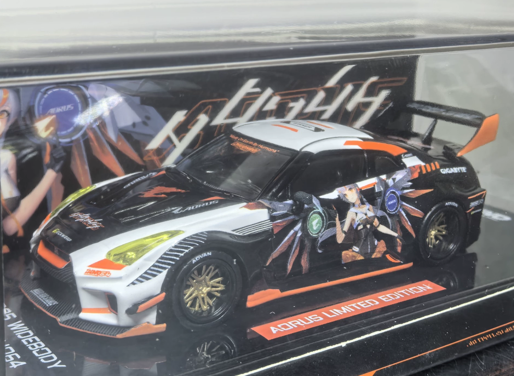 INNO 1:64 Nissan GT-R R35 Widebody Aorus Limited Edition Diecast Car Model