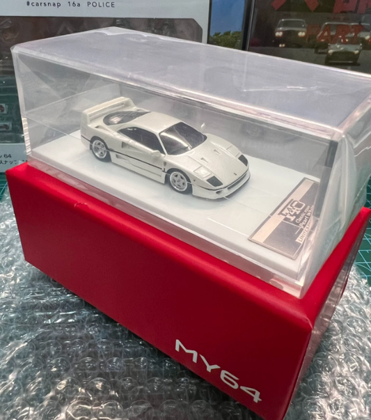 SCM MY64 1/64 Ferrari F40 Pearl White Resin Model Classic Edition