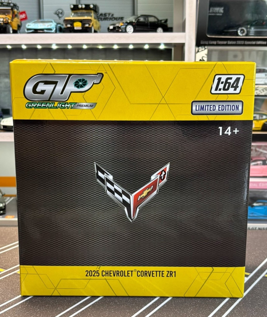 GreenLight 1/64 Corvette C8 ZR1 Dragon Scale Yellow HEC 2025 Limited