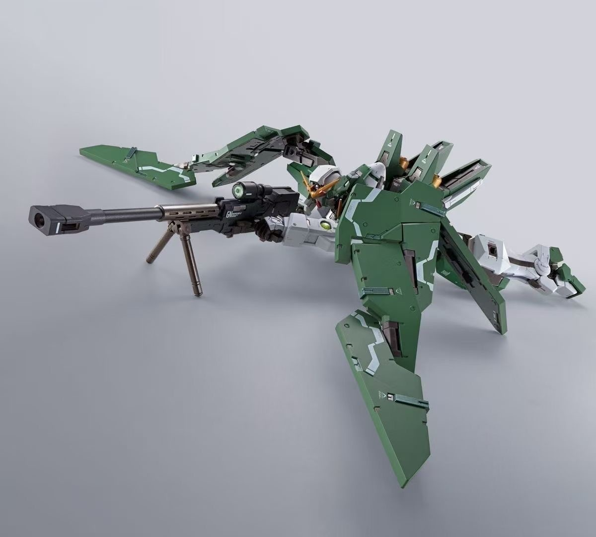 Mobile Suit Gundam 00 METAL BUILD Action Figure Statue dynames & devise