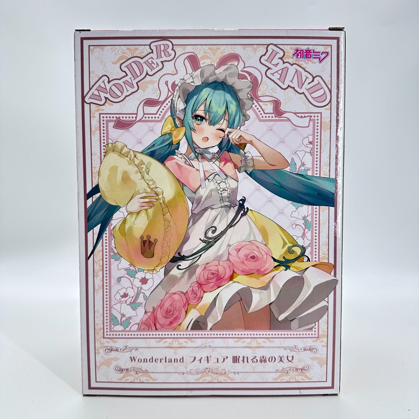 Hatsune Miku Wonderland Figure Sleeping Beauty Ver. | FuRyu Vocaloid