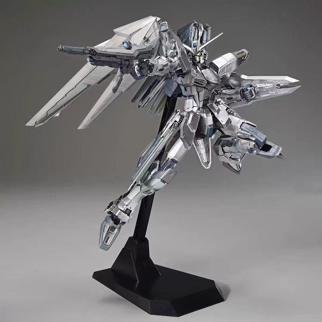 MG Freedom Gundam Ver.2.0 Silver Coating Base Limited Metallic Finish Model Kit