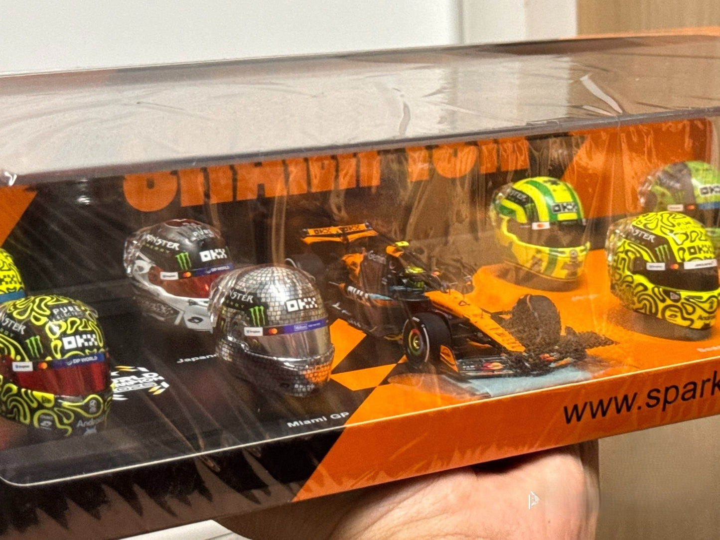 Spark Lando Norris 2025 F1 World Champion McLaren MCL39 Set 1/43