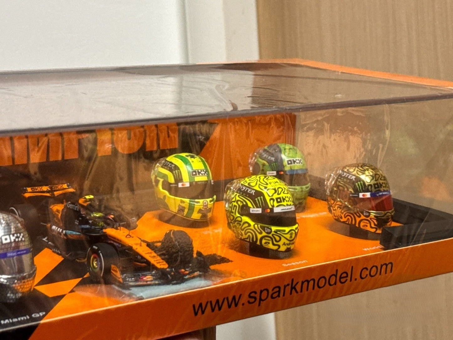 Spark Lando Norris 2025 F1 World Champion McLaren MCL39 Set 1/43