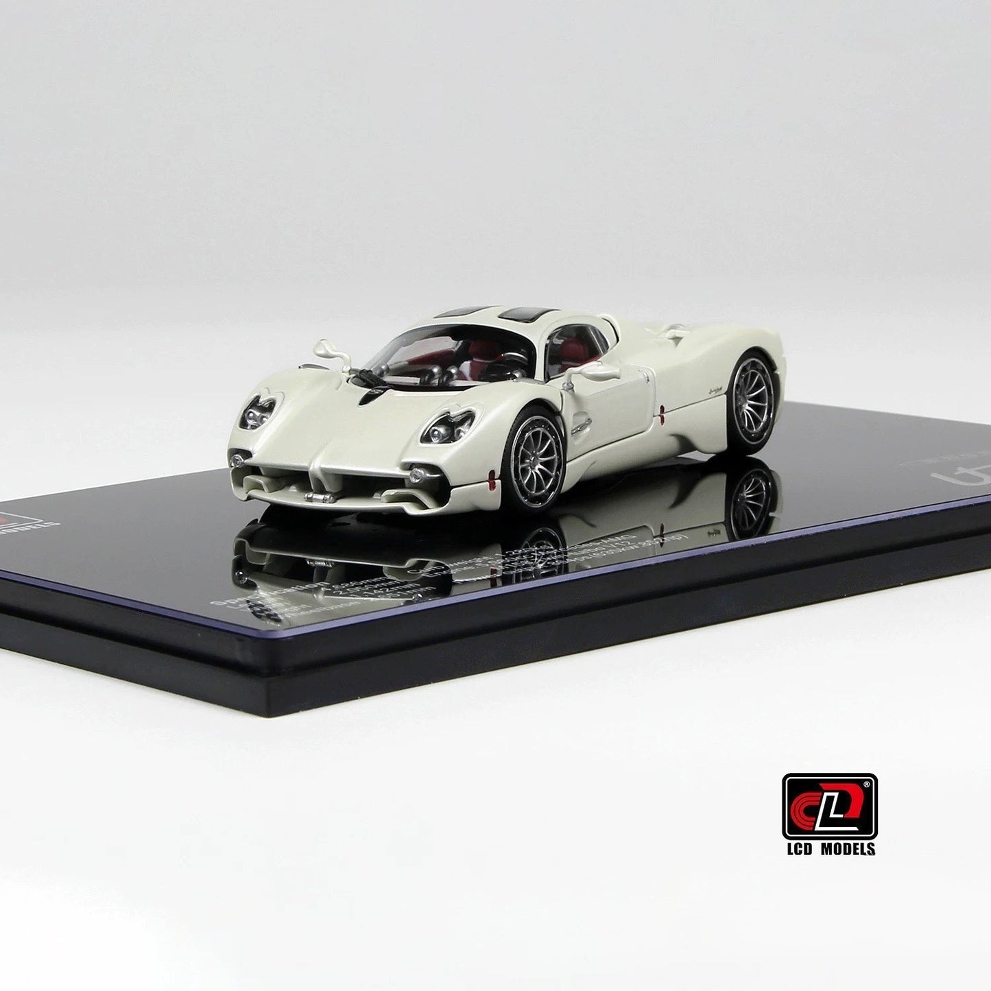LCD 1/43 Pagani Utopia White Full Opening Diecast Model