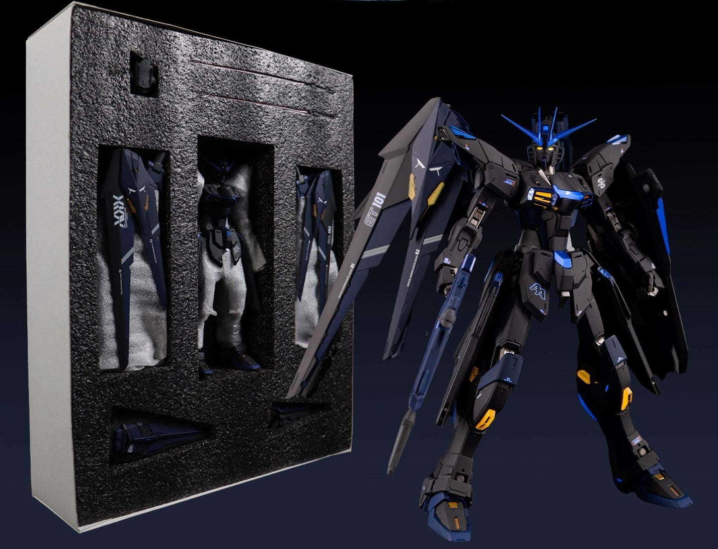 MG 1/100 Freedom Gundam Dark Blue Custom Painted Model Kit Completed