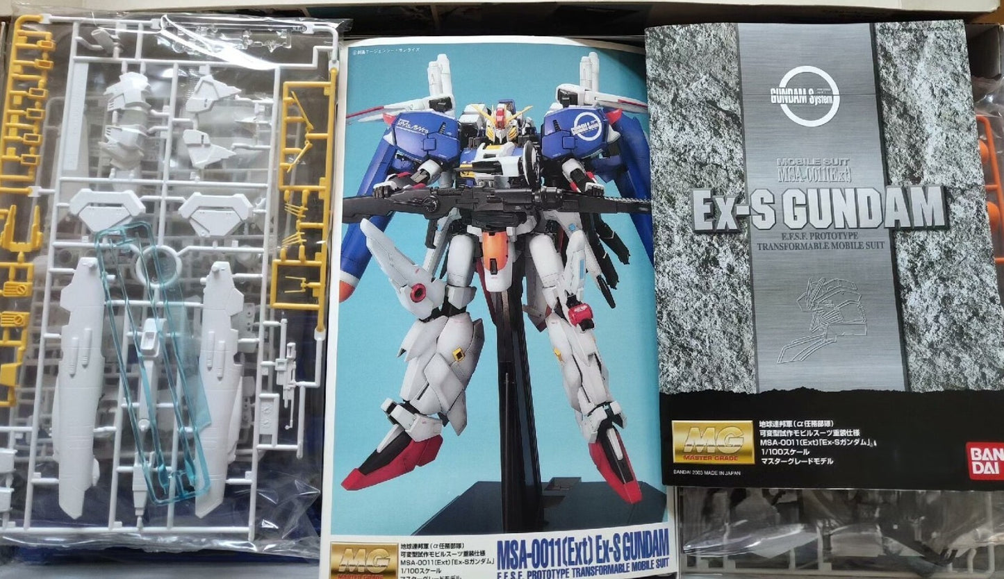 Bandai Transformable MG 1/100 Ex-S Gundam [MSA-0011 (Ext)] | E.F.S.F. Prototype