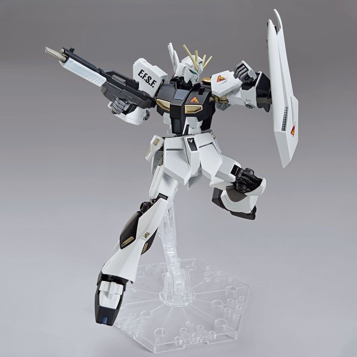 ENTRY GRADE 1/144 The Gundam Base Limited ν Gundam Painting Model Bandai