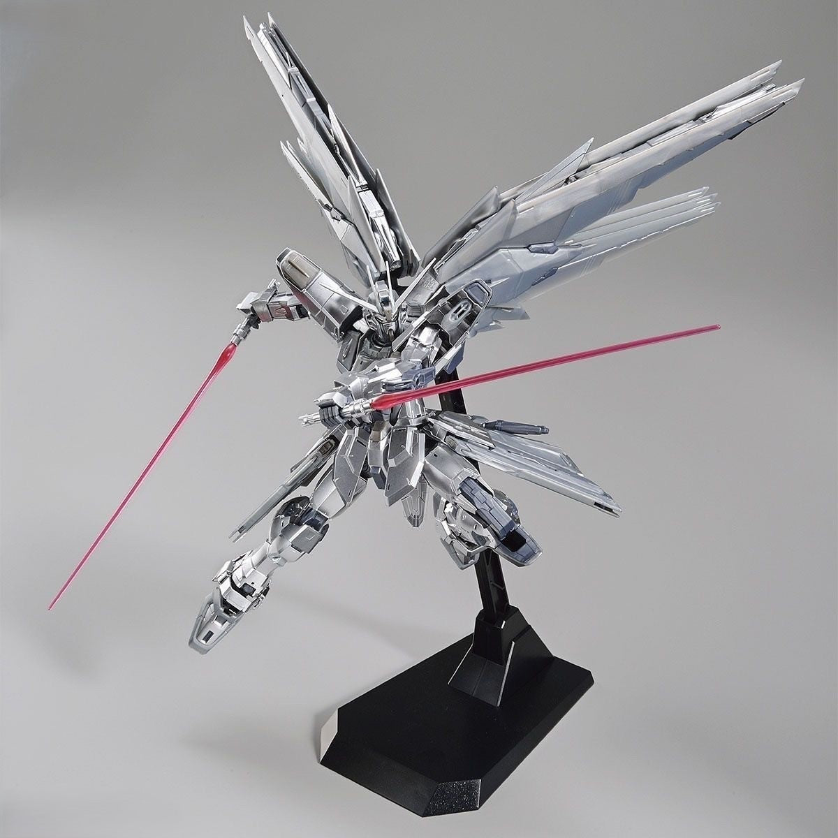 MG Freedom Gundam Ver.2.0 Silver Coating Base Limited Metallic Finish Model Kit