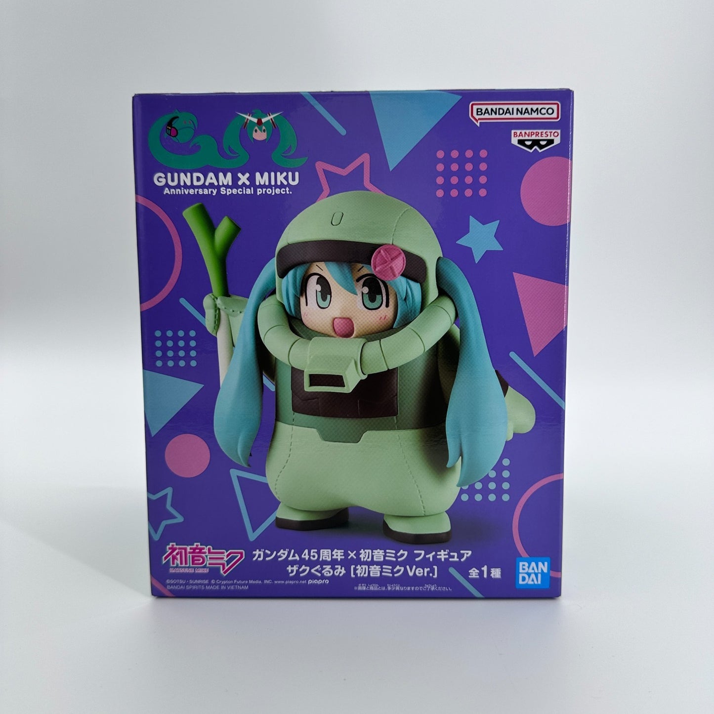 Gundam x Hatsune Miku 45th Anniversary Zaku Miku Figure Banpresto New