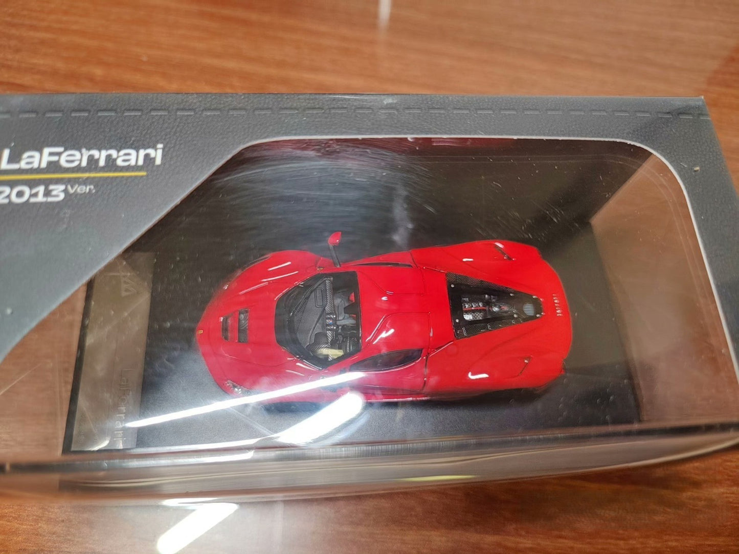 King Model 1/64 Ferrari LaFerrari 2013 Red Diecast Car
