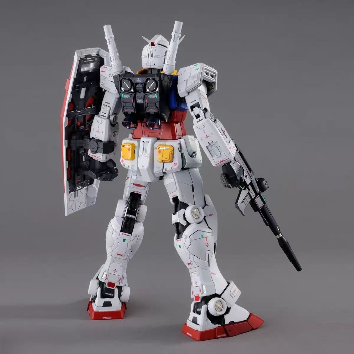 Perfect Grade Unleashed RX-78-2 Gundam | PGU 1/60 Scale | E.F.S.F. Prototype