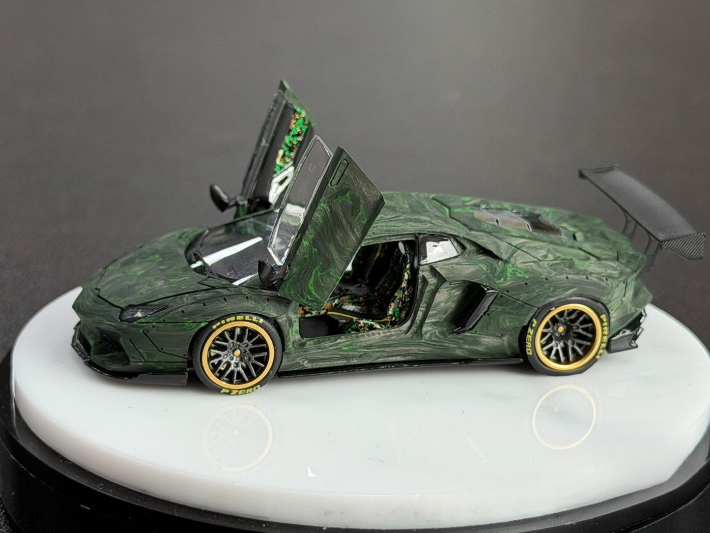 PGM Lamborghini Green Carbon 1/64 Limited 520pcs Diecast Model
