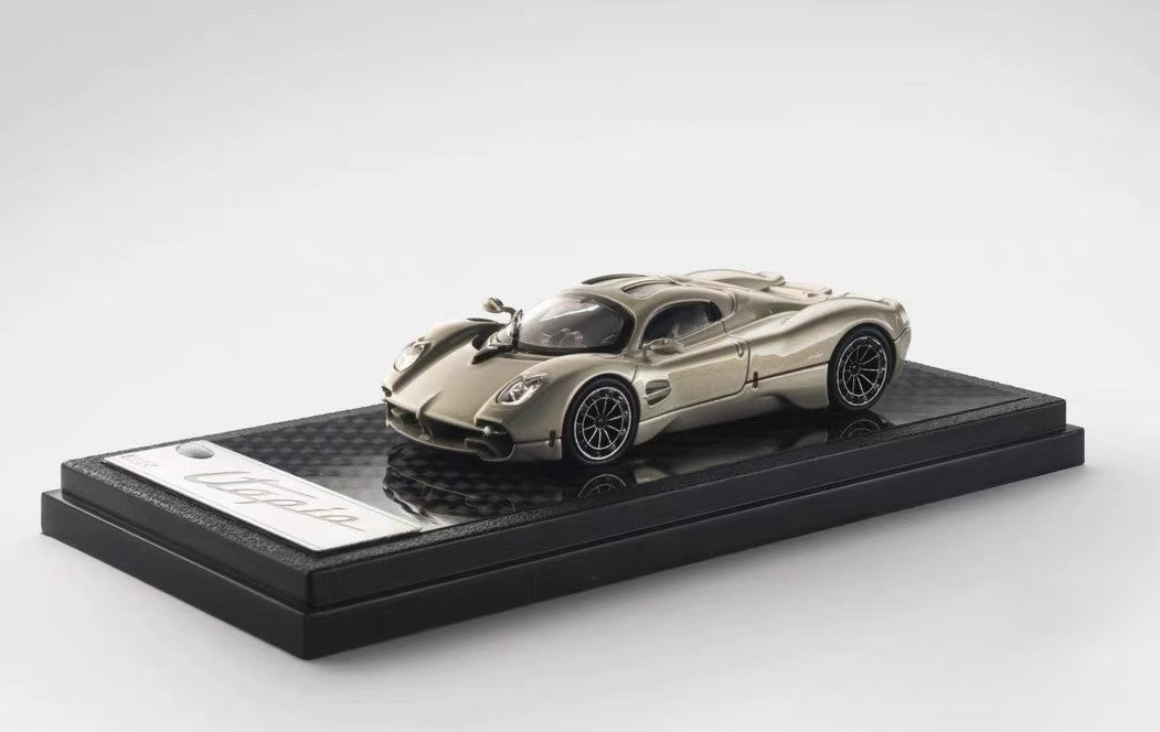 LCD 1/64 Pagani Utopia Champagne HEC Expo Diecast Model