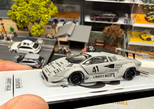 Topart 1:64 Lamborghini Countach LBWK Battle Grey Full Opening Alloy Model