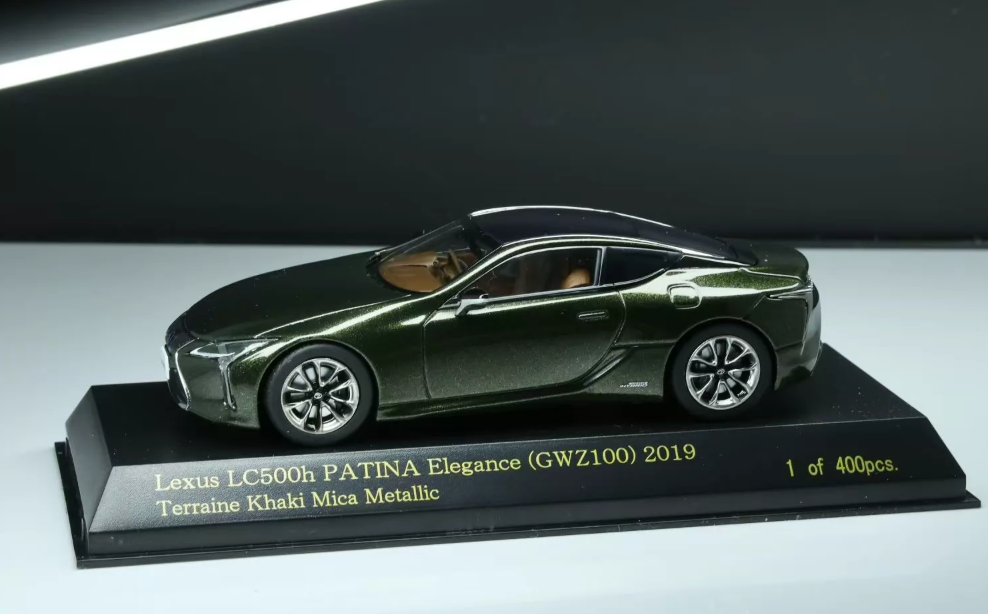 Kyosho CarNel 1/64 Lexus LC500h PATINA Elegance Terraine Khaki Mica