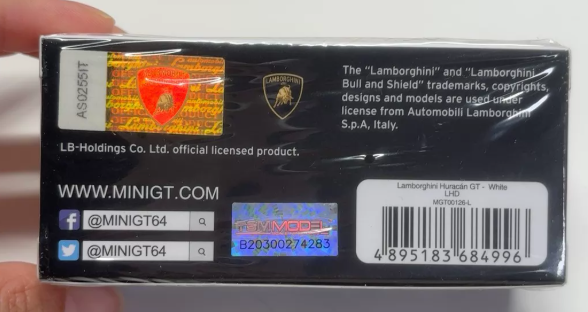 MINI GT 1/64 LB WORKS Lamborghini Huracán GT White #126 Diecast