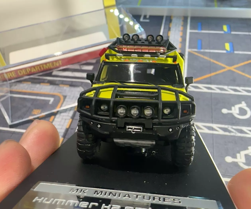 MK Miniatures 1:64 Hummer H2 Rescue Transformers Color Foshan