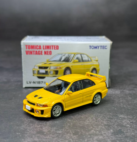 Tomytec TLV-N187a Mitsubishi Lancer Evolution V Yellow