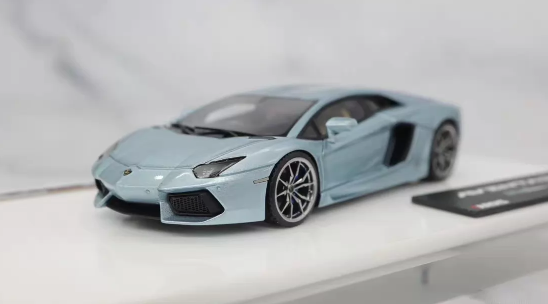 Tardis 1/64 Lamborghini Aventador LP700-4 Ice Blue