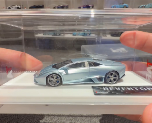 Tardis 1/64 Lamborghini Reventon Ice Blue