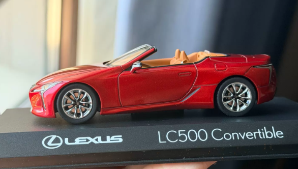 Kyosho 1/43 Lexus LC500 Convertible Metallic Red Diecast Model
