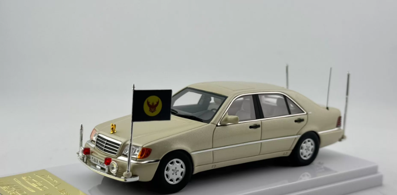 1/43 Mercedes-Benz W140 S-Class Thai Royal King Limousine Resin