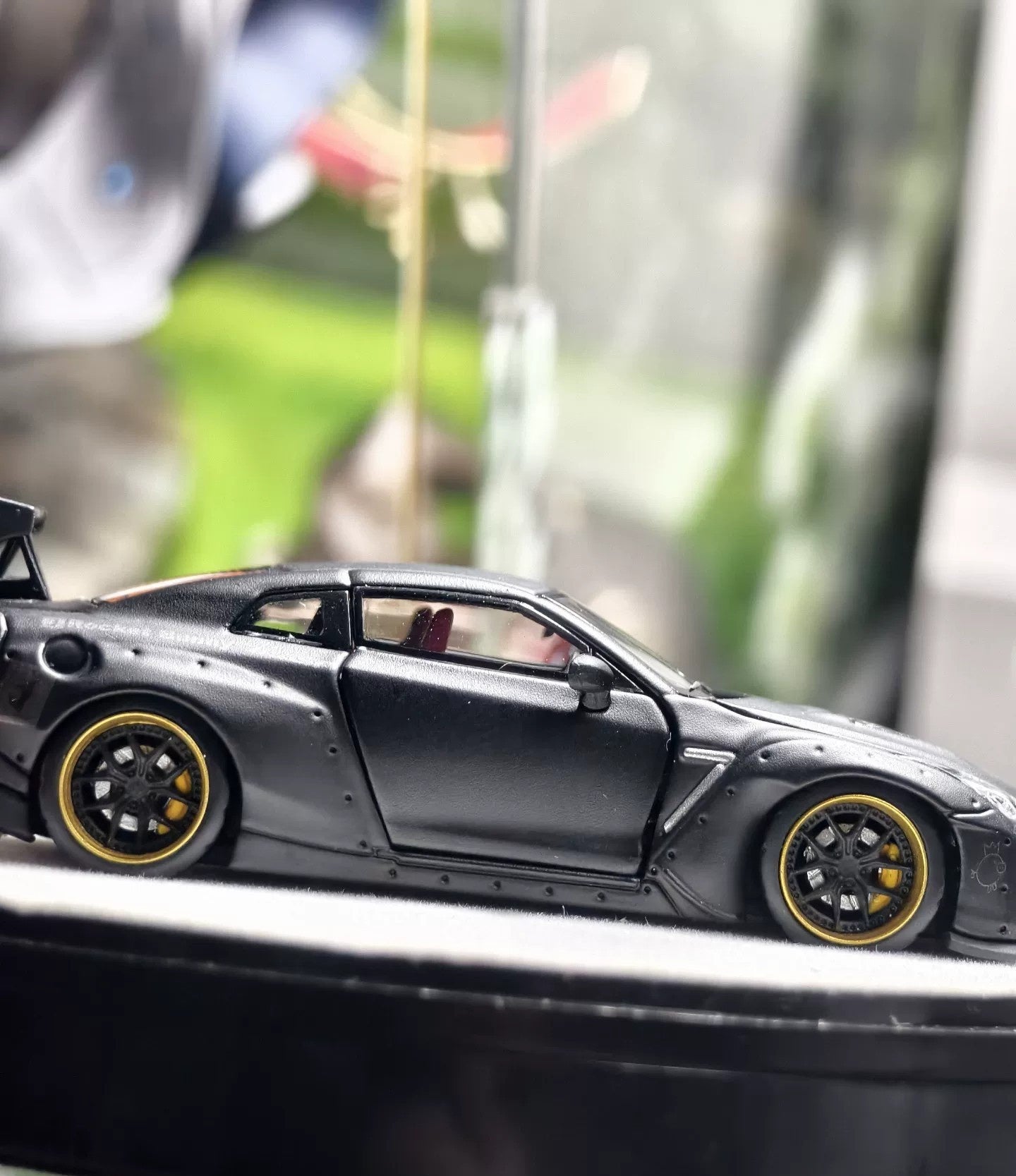 PGM 1/64 Nissan GTR R35 Matte Black Deluxe – All-Open