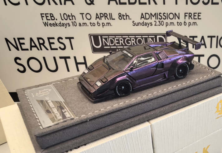 TOPART 1/64 LBWK Liberty Walk Lamborghini Countach Chameleon