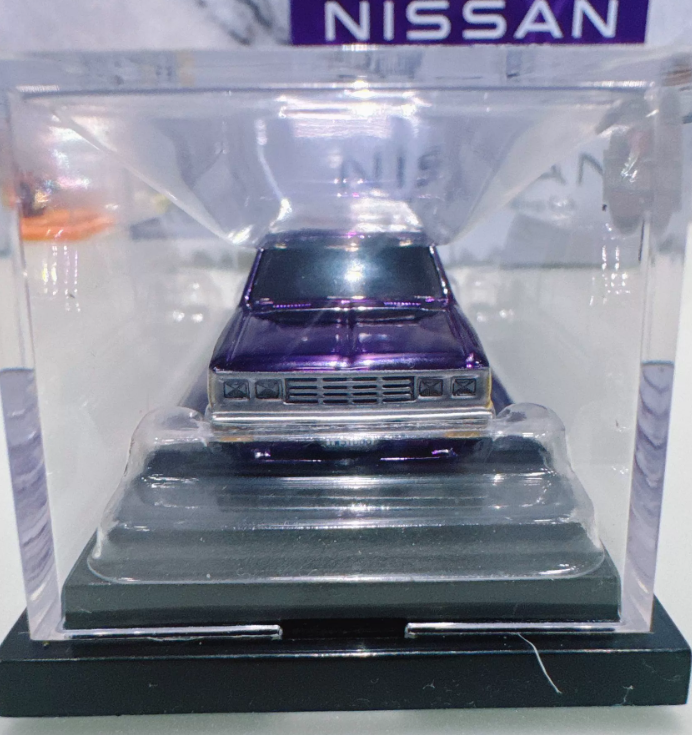 Hot Wheels RLC 1/64 1986 Nissan 720 King Cab Purple Chrome Pickup