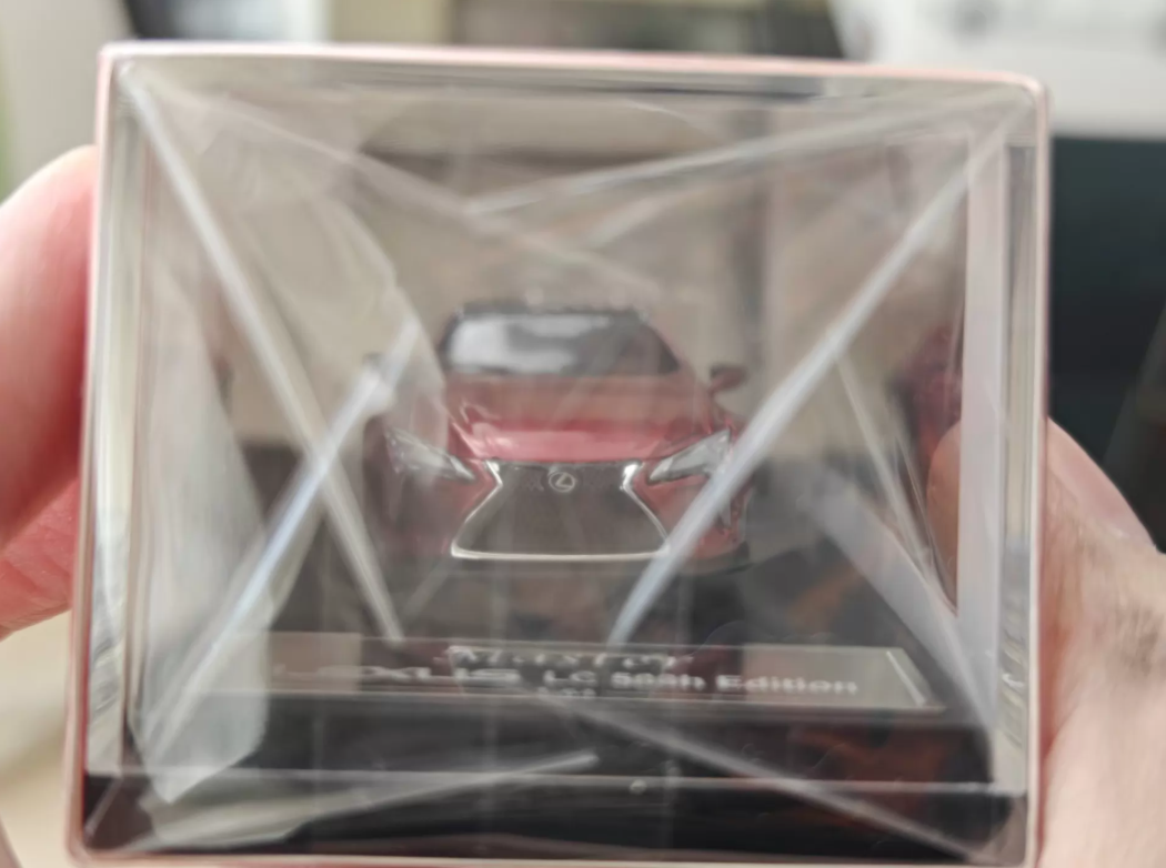 Master 1/64 Lexus LC500h Edition Red Diecast Model
