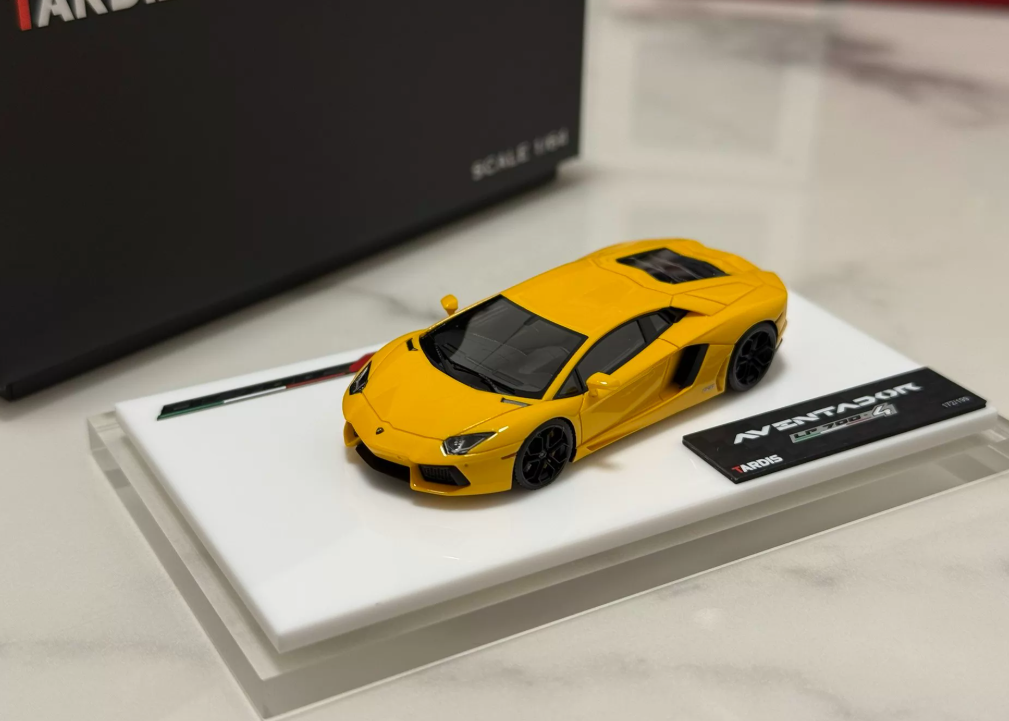 Tardis 1/64 Lamborghini Aventador LP700-4 Yellow Limited 199
