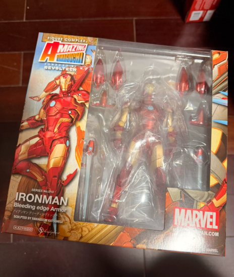 Kaiyodo Revoltech Amazing Yamaguchi 013 Iron Man Bleeding Edge Armor