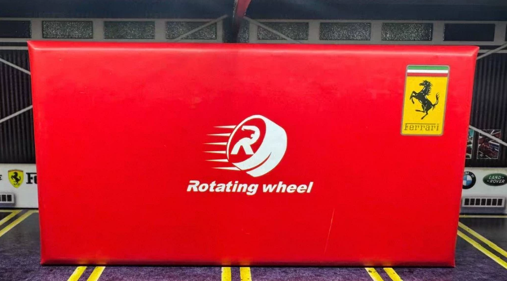 Rotating Wheel 1/64 Ferrari 488 Pista Spider Giallo Modena 99 Limited