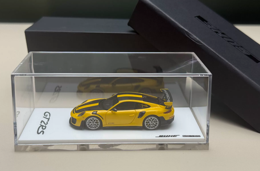 Suhe 1:64 Porsche 911 GT2 RS Resin Model Yellow Black Stripes