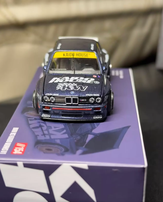 Kaido House Mini GT 1/64 BMW M3 E30 KAIDO WORKS V1 First Edition Dark Blue