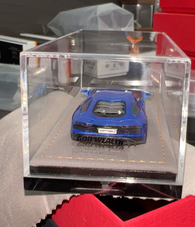 GW 740 1/64 Lamborghini Aventador LP740-4 Lobelia Blue
