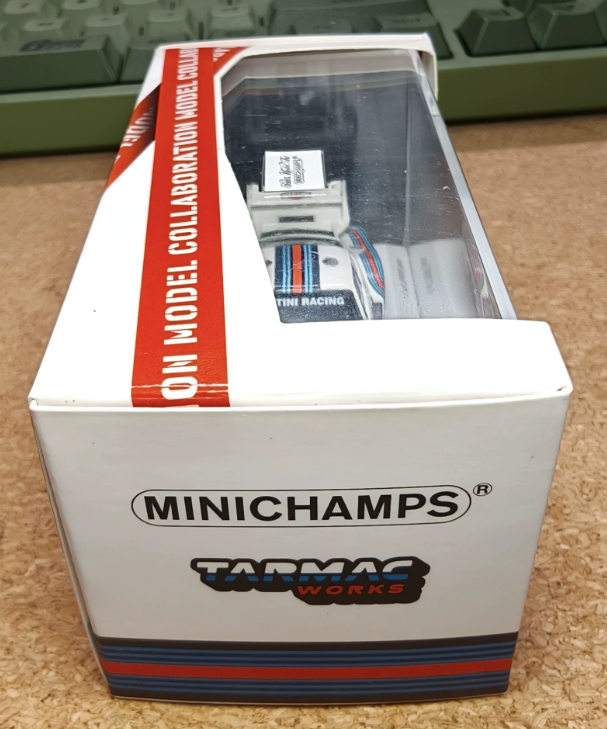 Minichamps x Tarmac Works 1/64 Porsche 935 Martini No.40