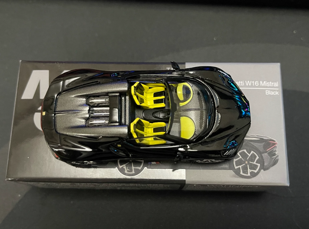 MINIGT 1058 1/64 Bugatti W16 Mistral Black Convertible