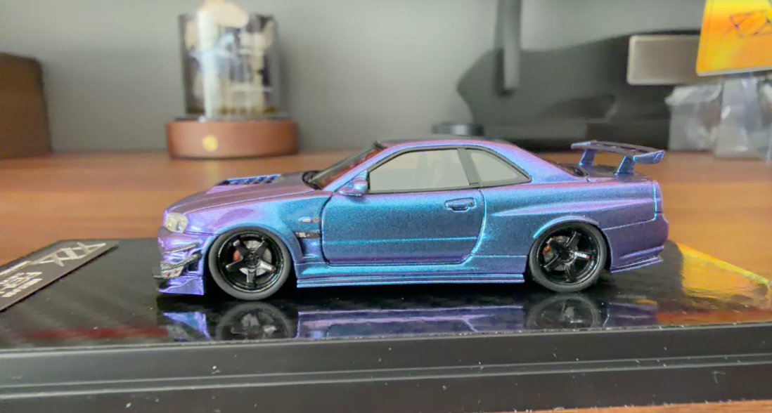 404ERROR 1/64 Nissan Skyline GT-R R34 Chameleon Blue Purple