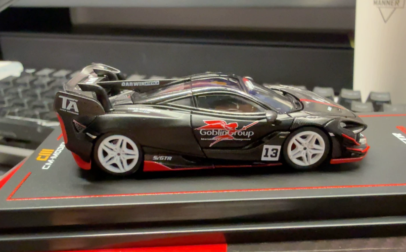 CM Model 1/64 McLaren 720S DarwinPRO Se GTR Matte Black Carbon