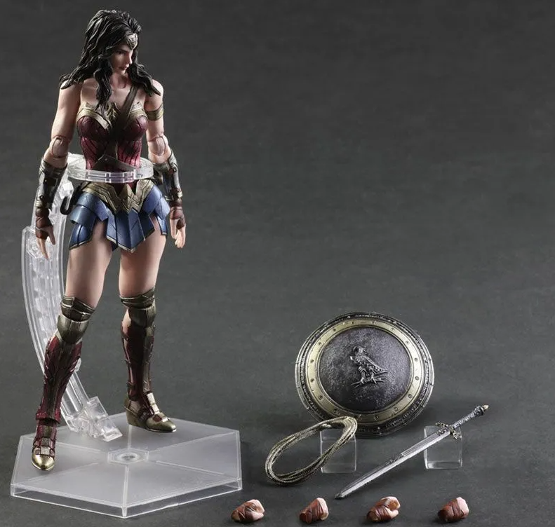 Play Arts Kai Wonder Woman Batman v Superman Dawn of Justice Figure