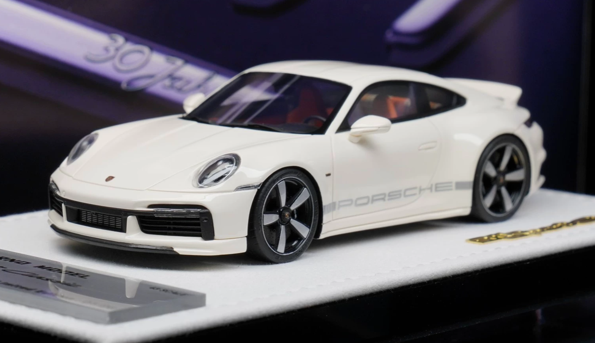 Locarno Model 1/43 Porsche 911 992 Sport Classic Milk White