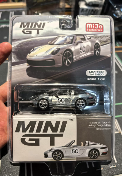 MINI GT 507 Porsche 911 Targa 4S Heritage Silver Chase 100 Units