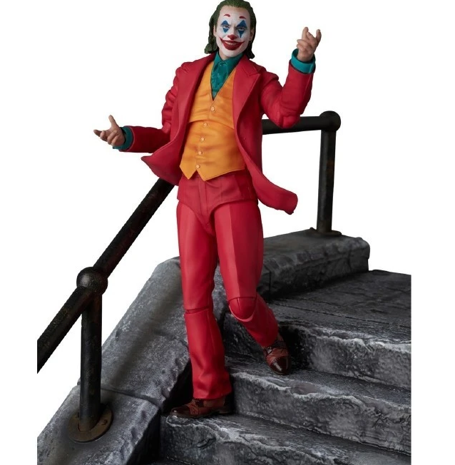MAFEX No.309 The Joker Joaquin Phoenix Ver Preorder