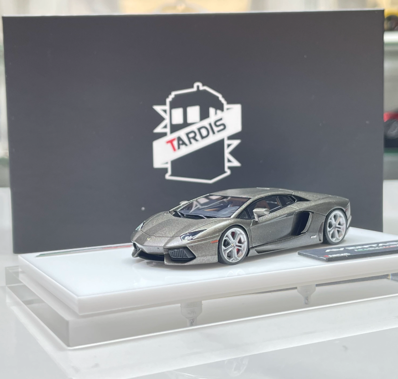 TARDIS 1/64 Lamborghini Aventador LP700-4 Flowing Sand Dark Gold Resin Model