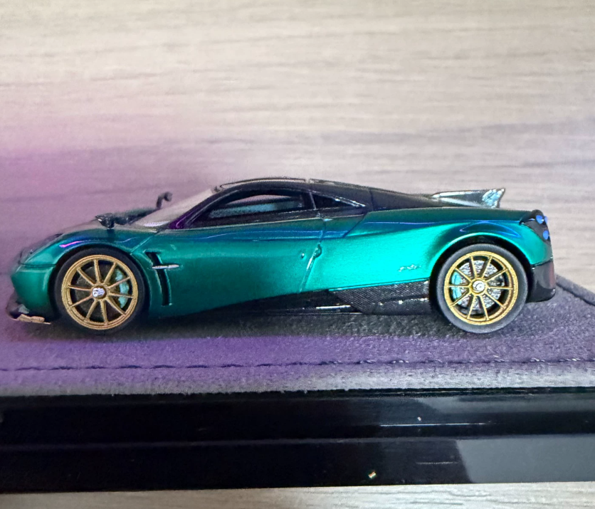 Sakura Model 1/64 Pagani Huayra Dinastia Metallic Green Limited 50