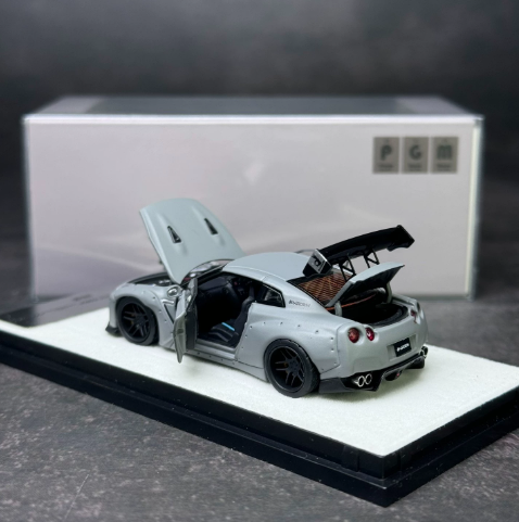 PGM 1/64 Nissan GT-R R35 Pandem Combat Grey
