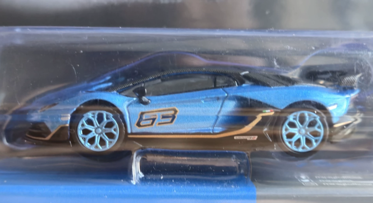 MINI GT 784 Lamborghini Aventador SVJ 63 Blue Wheel Chase 1/64