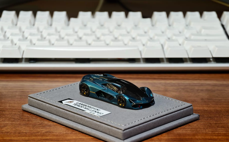 Pantheon Model 1/64 Lamborghini Terzo Millennio Anniversary Blue